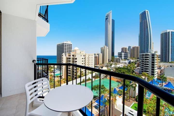 Close To Everything! Beautiful Hotel Studio'S, Sleeps 4 Gold Coast Exterior photo